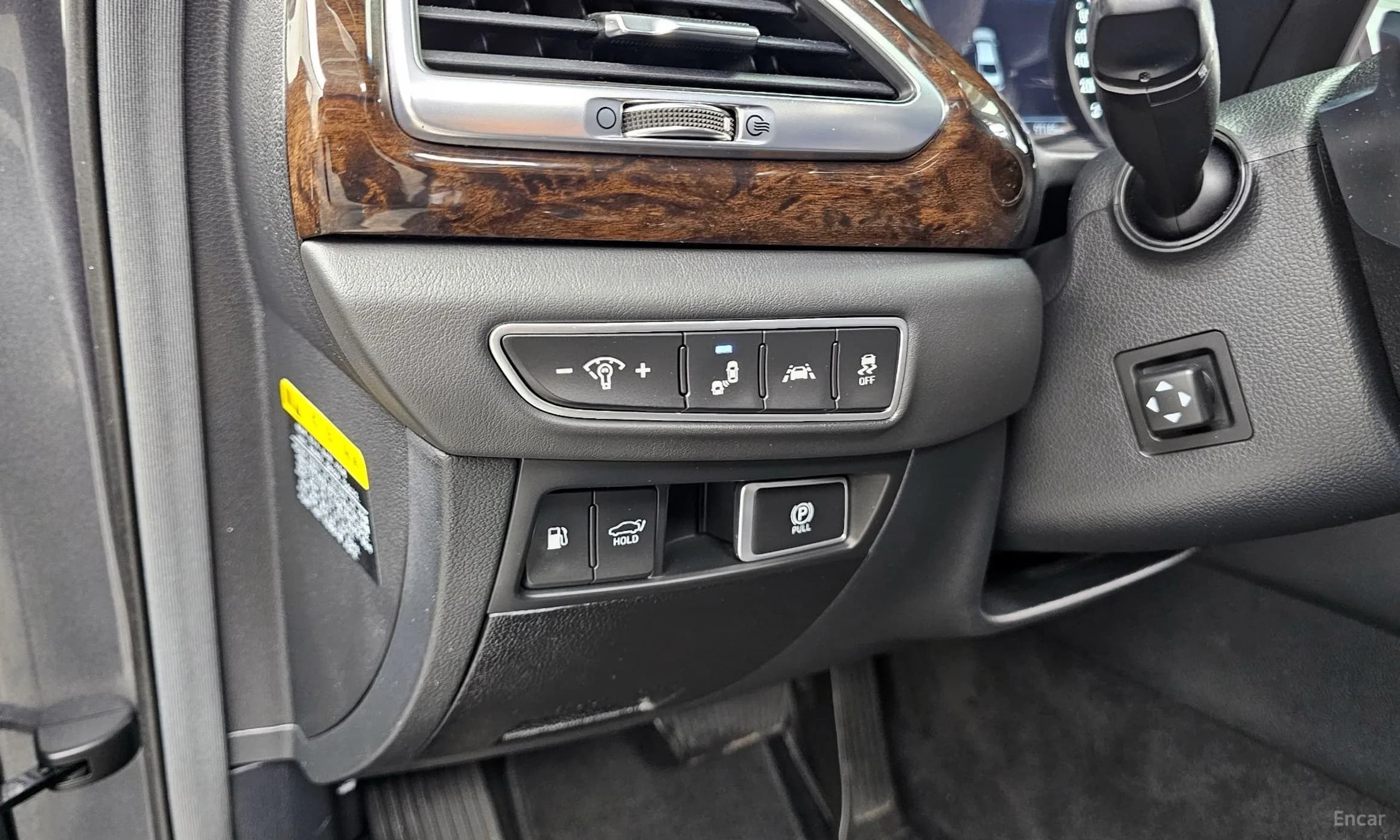 G90