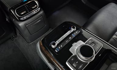 G90