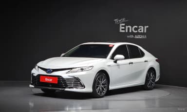 Camry (XV70)