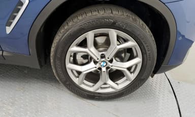 X4 (G02)