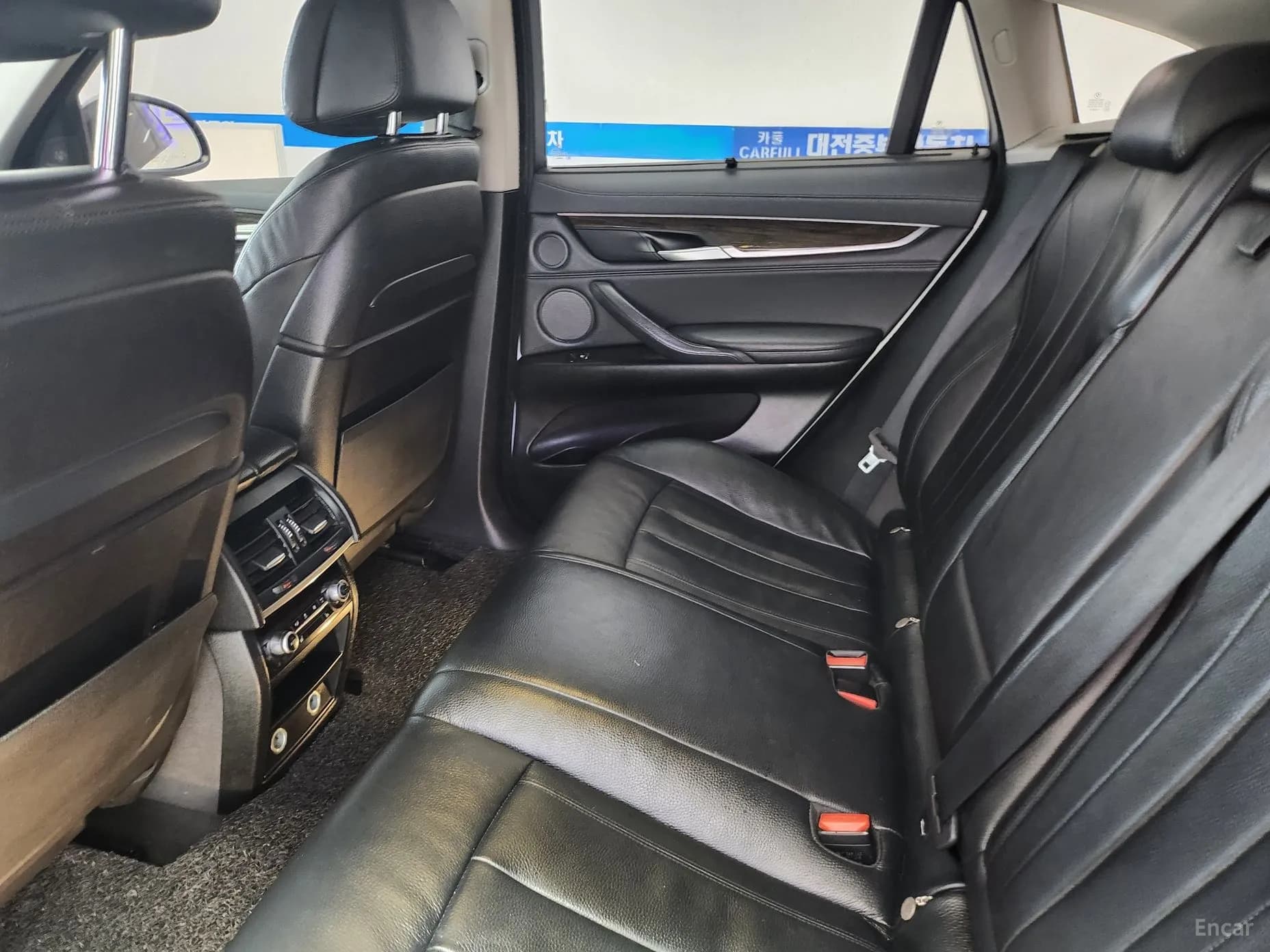 X6 (F16)