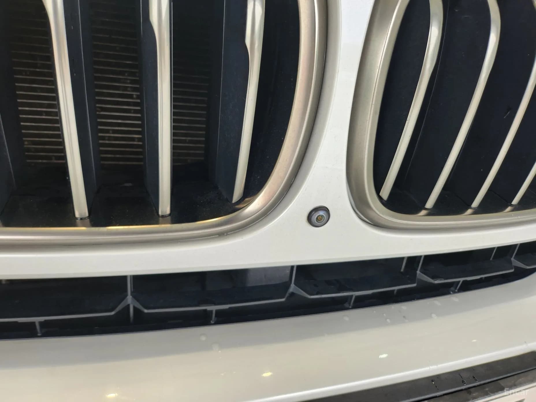 X6 (F16)
