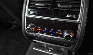 7 Series (G11)