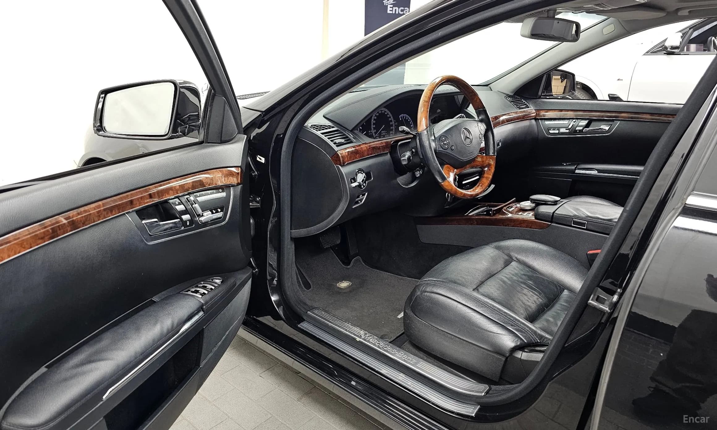 S-Class W221