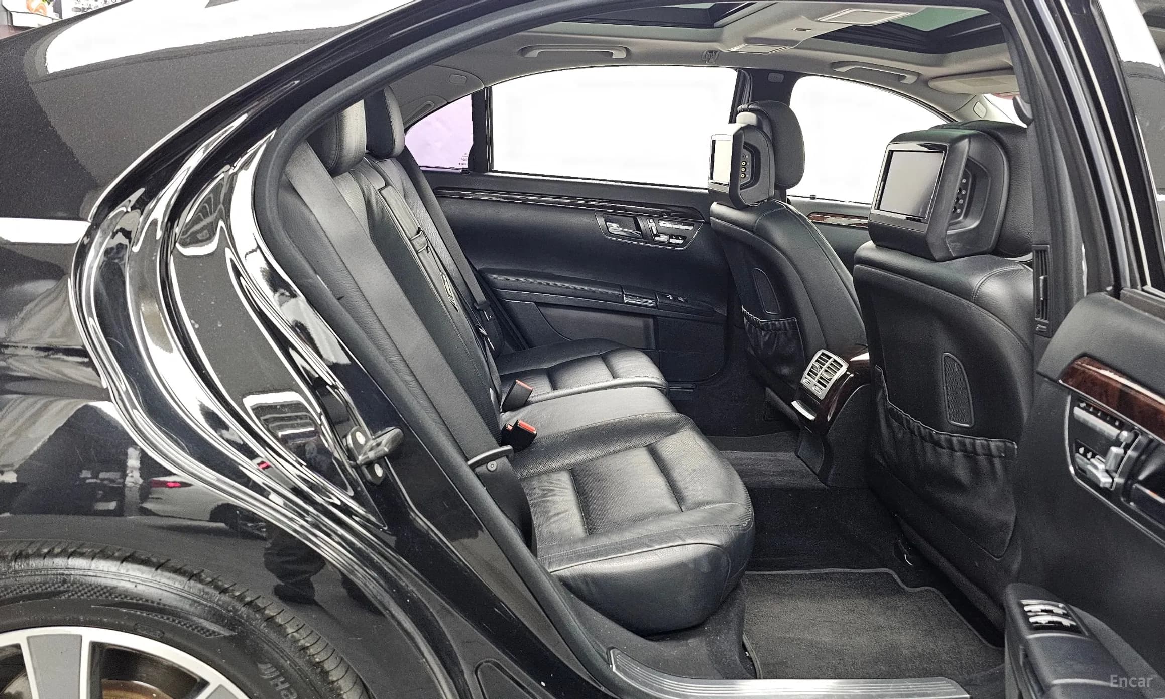 S-Class W221