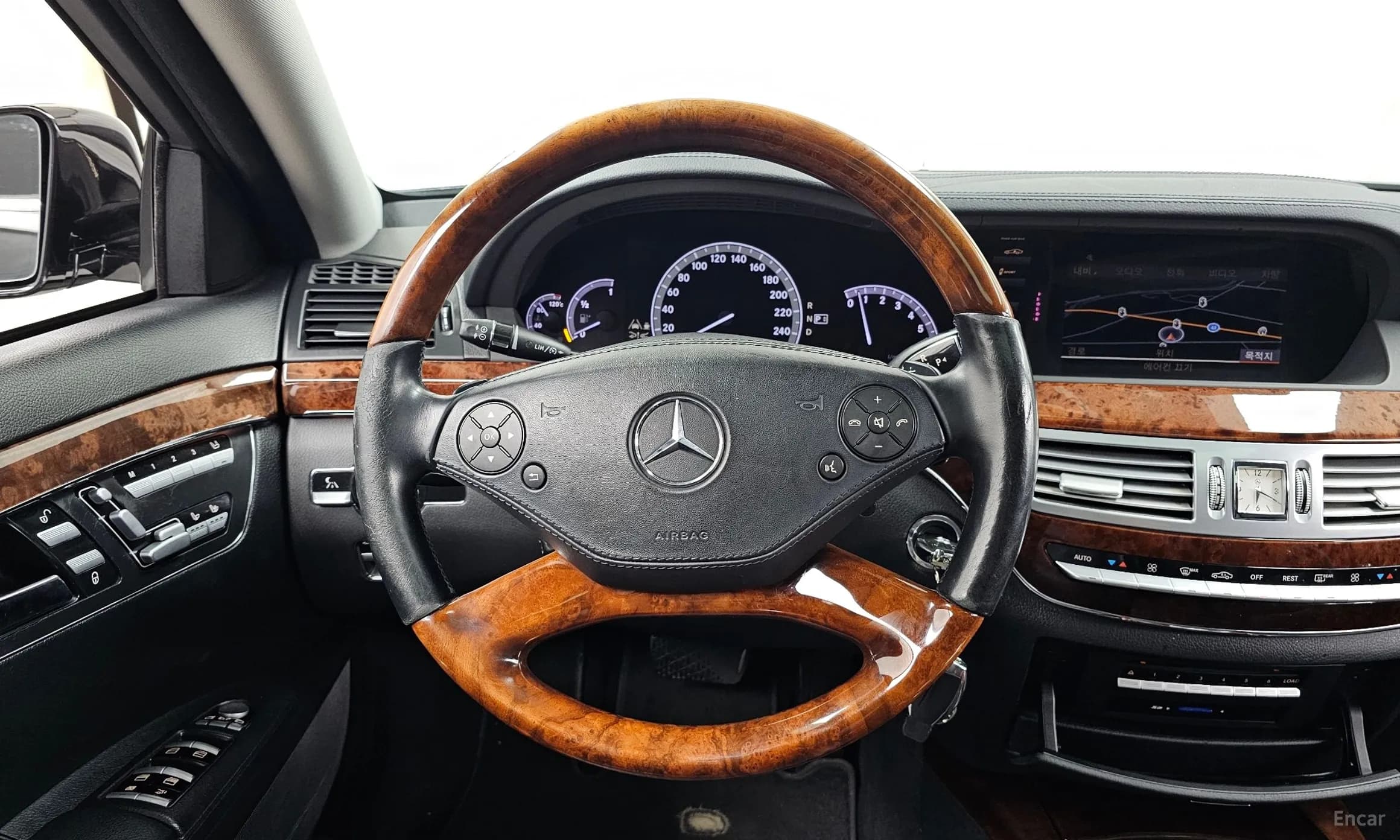 S-Class W221