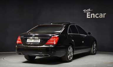 S-Class W221