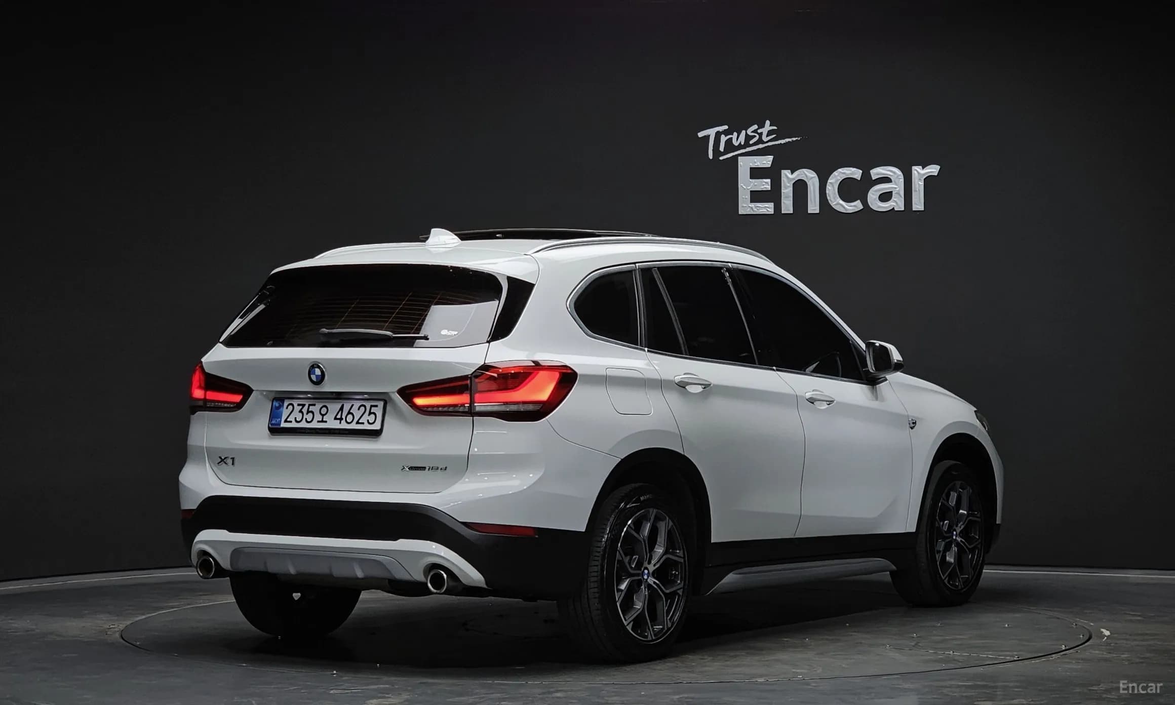 X1 (F48)