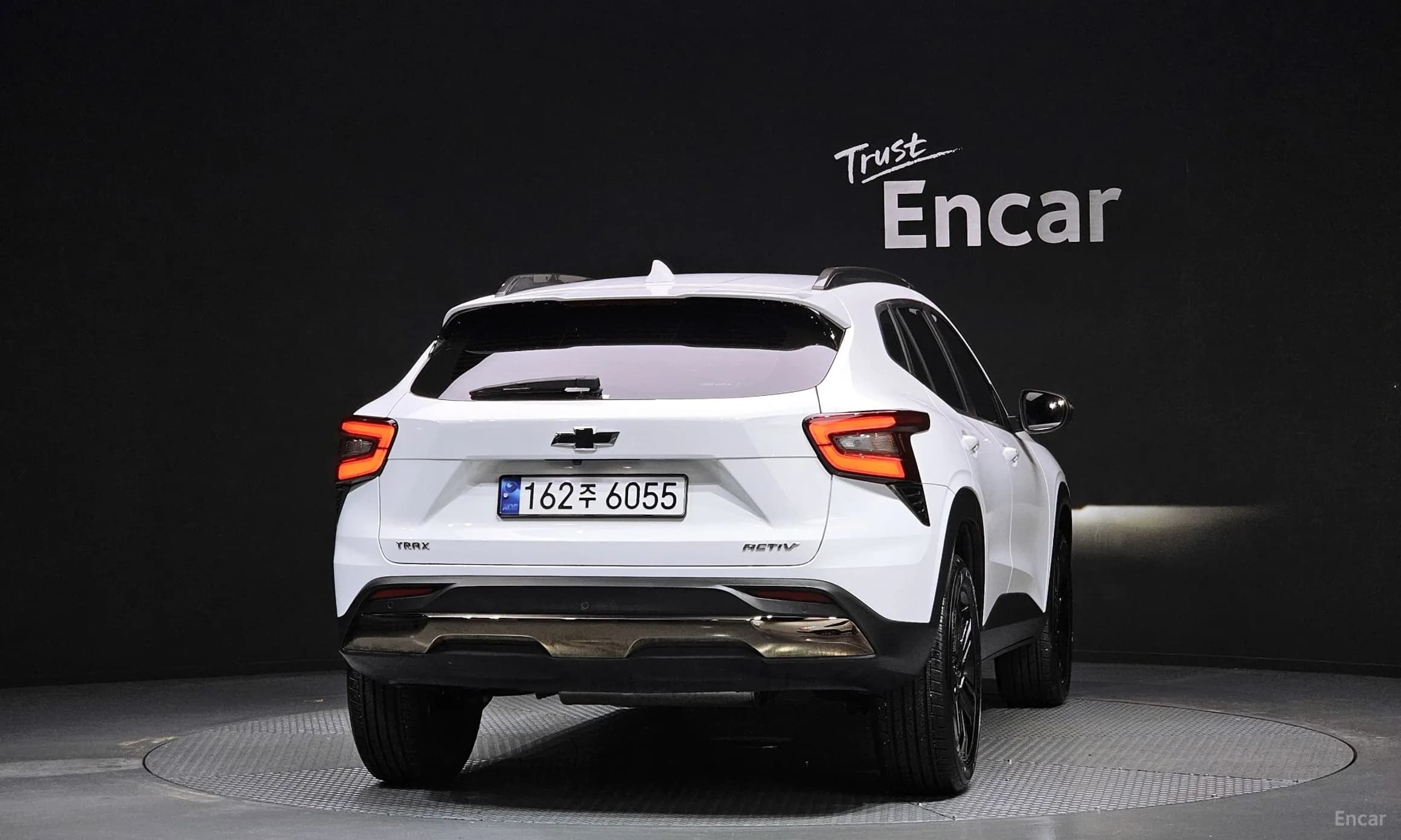 Trax Crossover