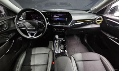 Trax Crossover