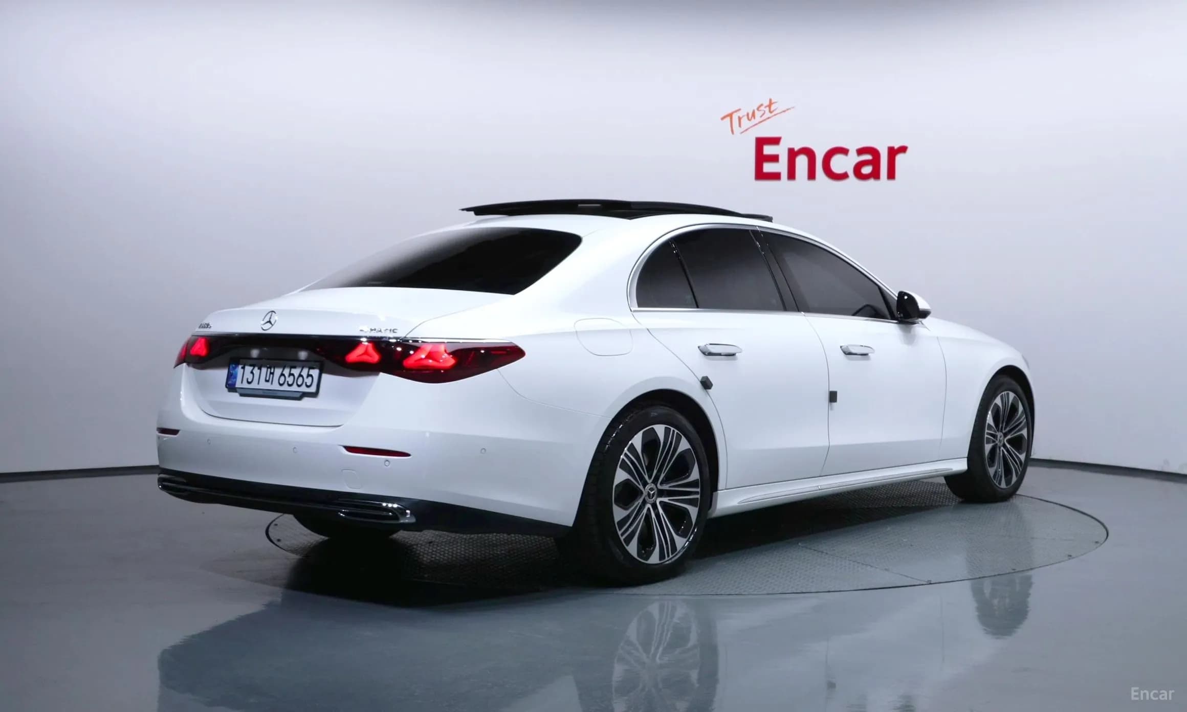 E-Class W214