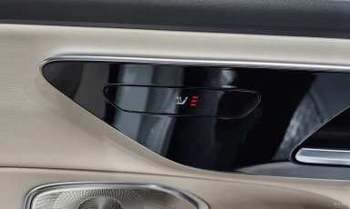 E-Class W214