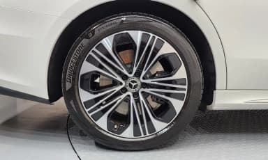 E-Class W214