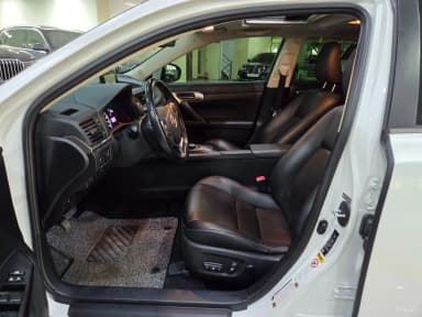 CT200h