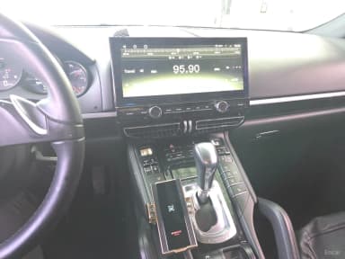 New Cayenne