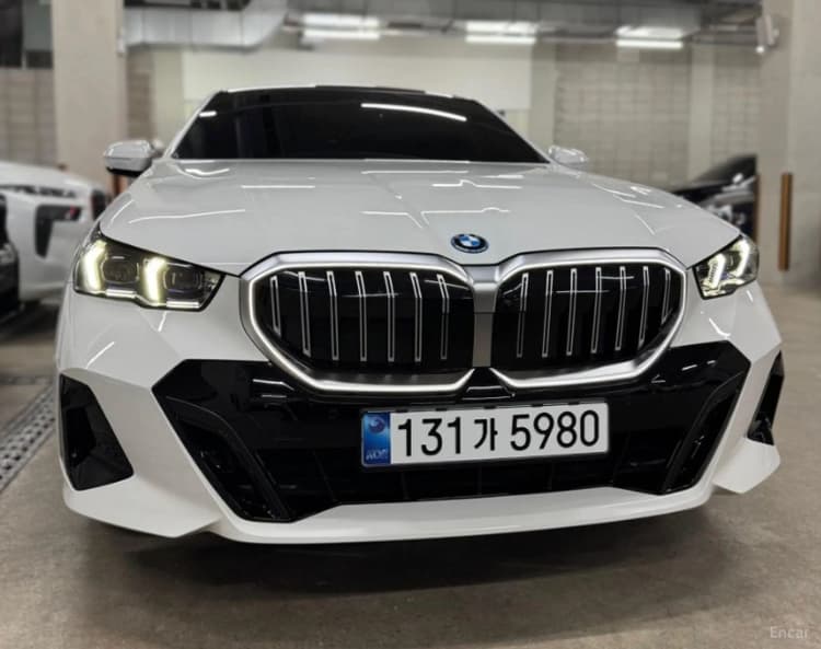 5 Series (G60)