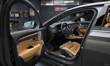 S90