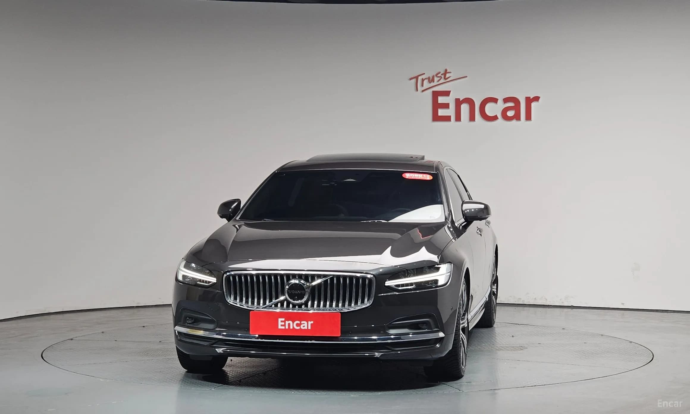 S90