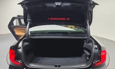 S90