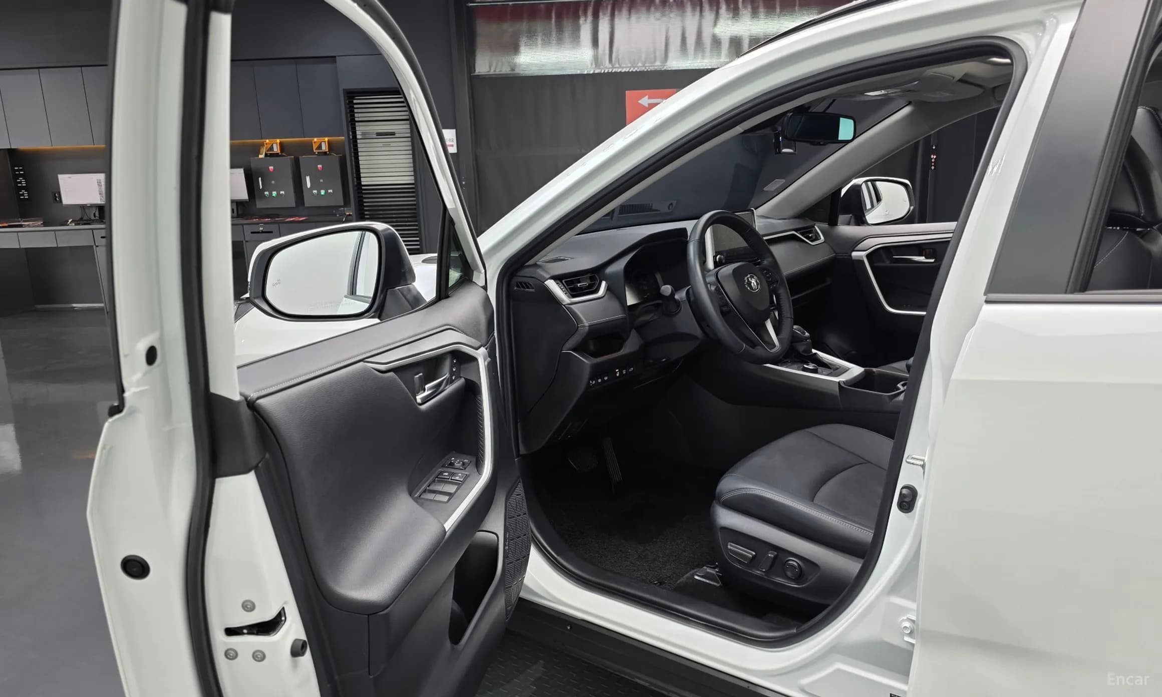 RAV4 5th Generation