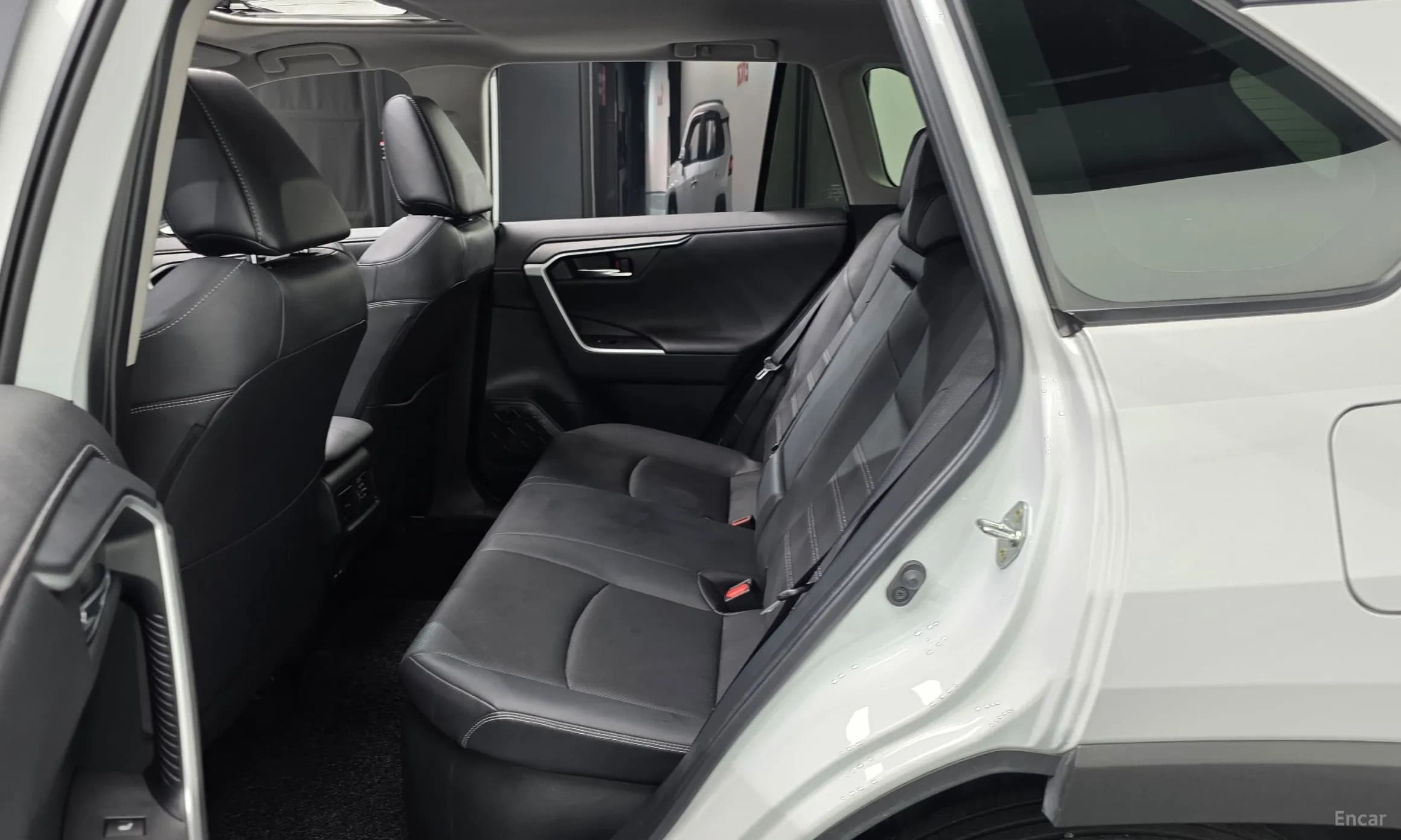 RAV4 5th Generation