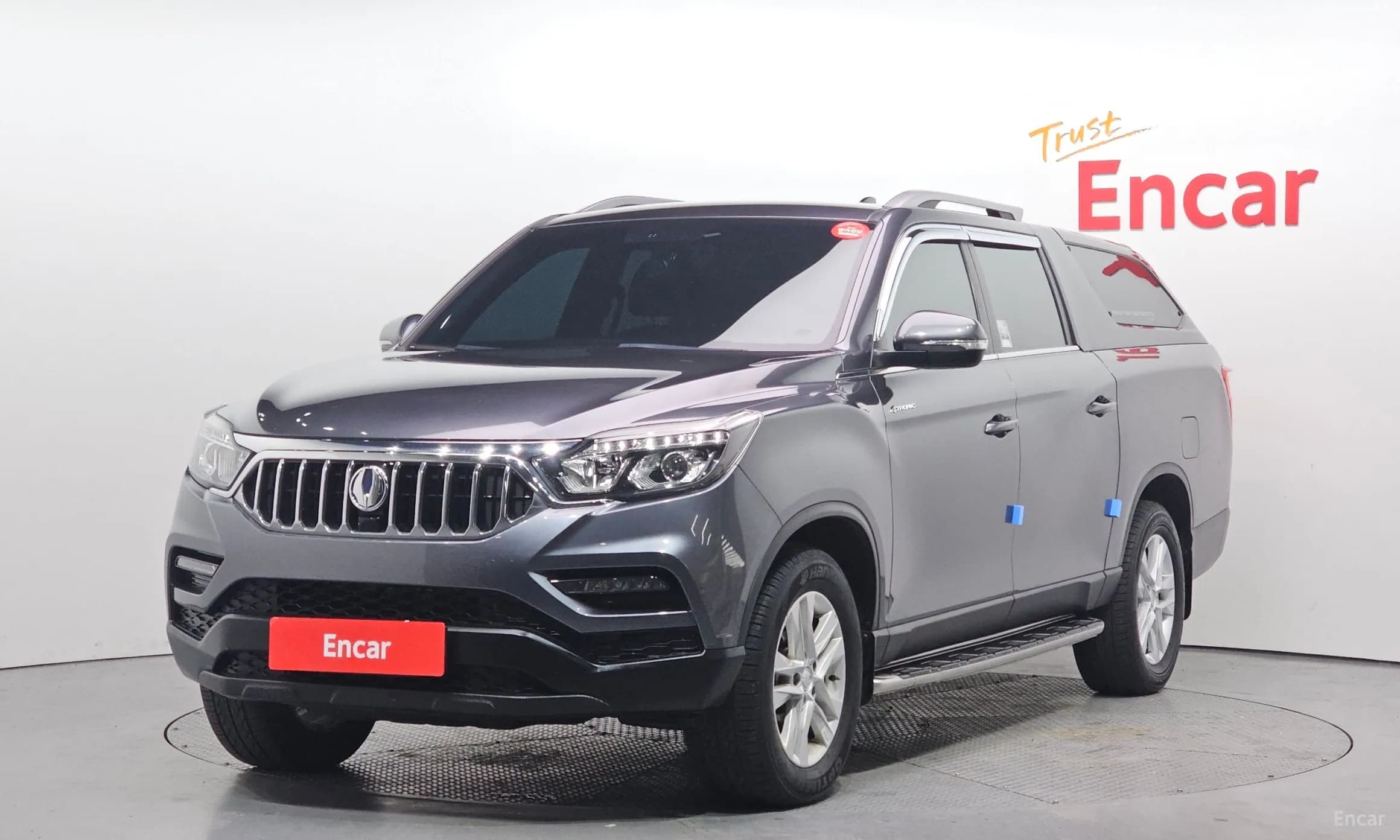 Rexton Sports Khan