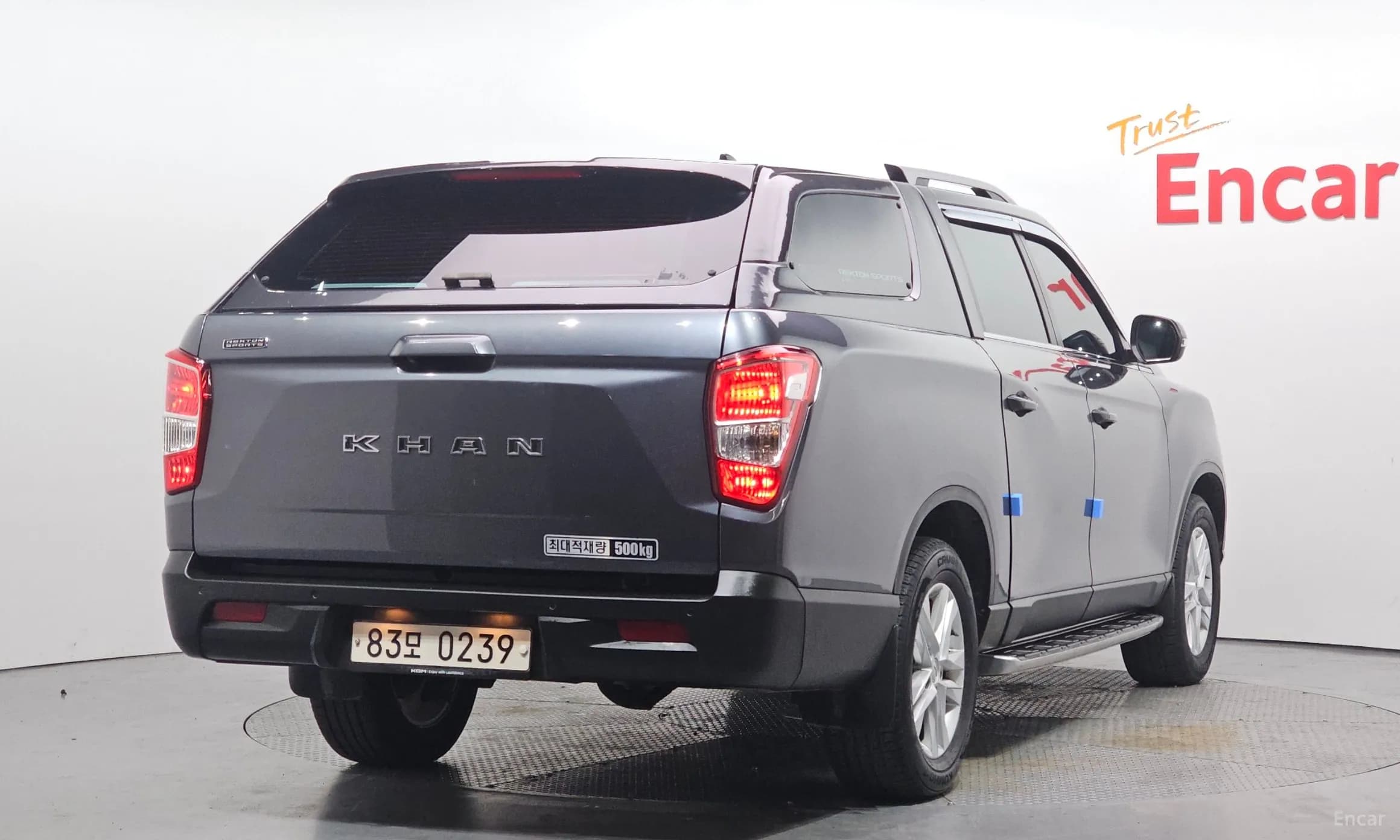 Rexton Sports Khan