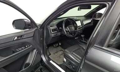Rexton Sports Khan