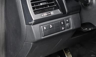 Rexton Sports Khan