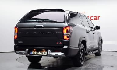 Rexton Sports Khan