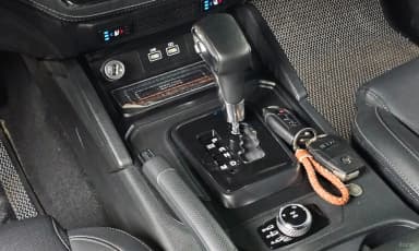 Rexton Sports Khan