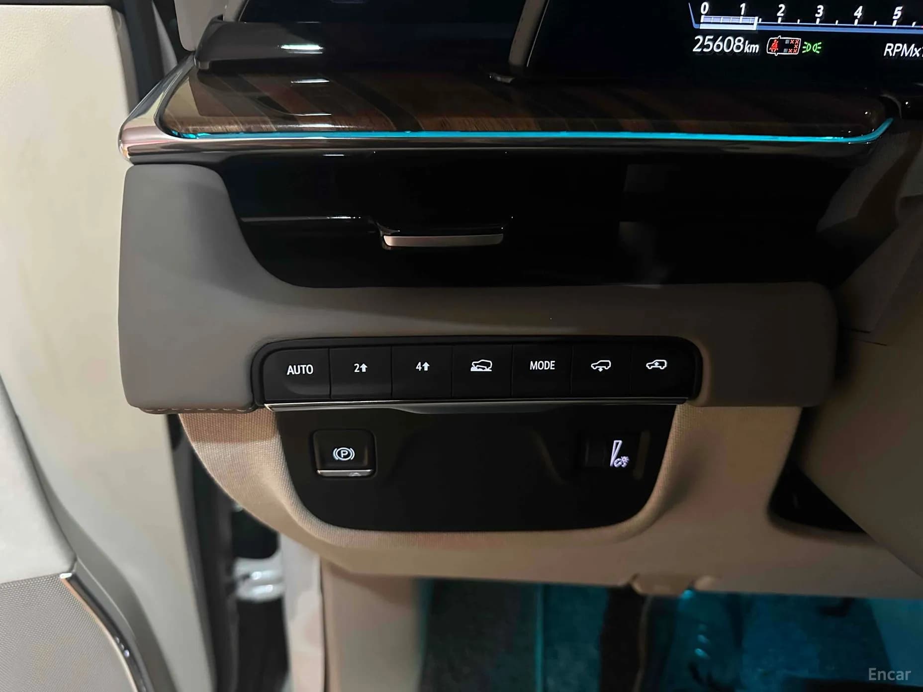 Escalade 5th Generation