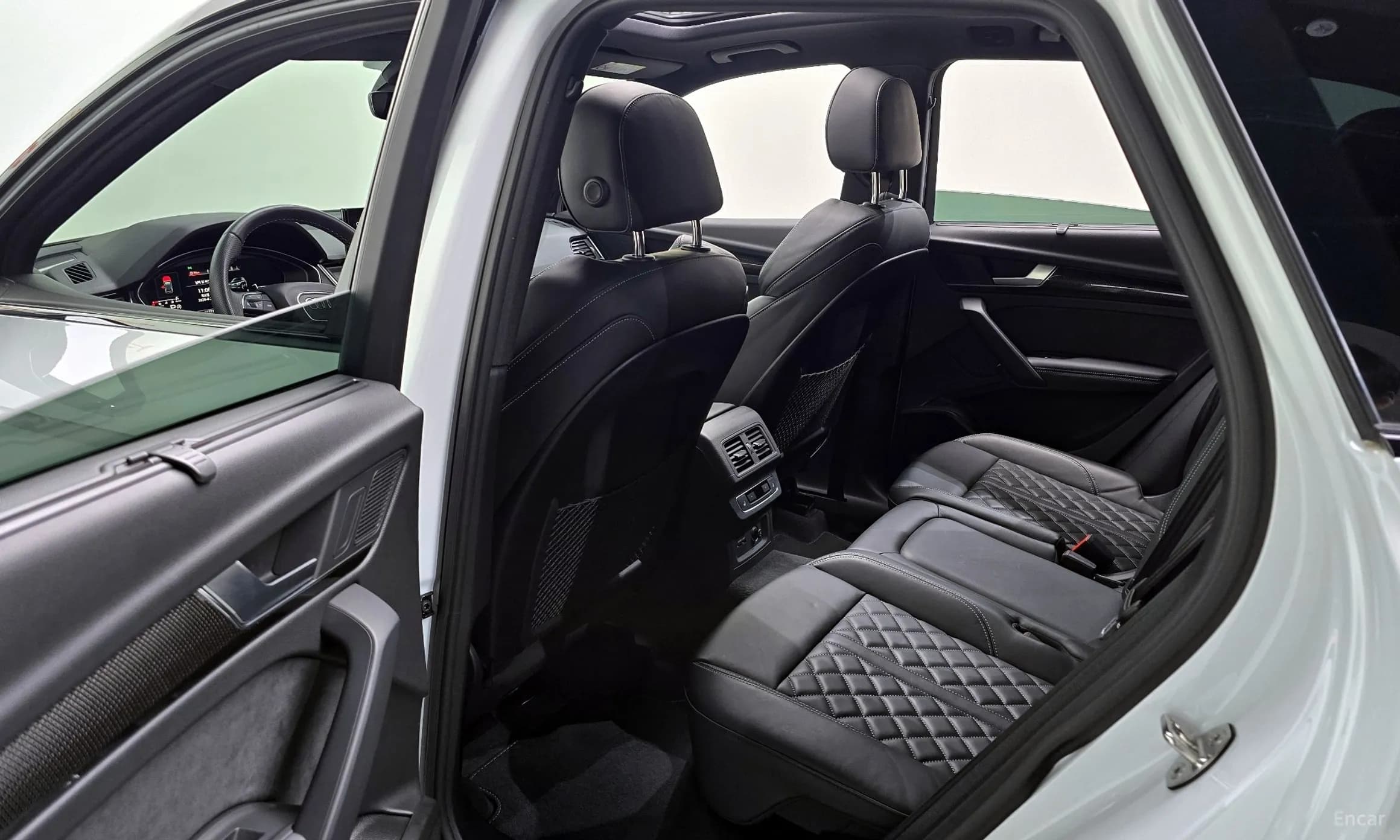 SQ5 (FY)