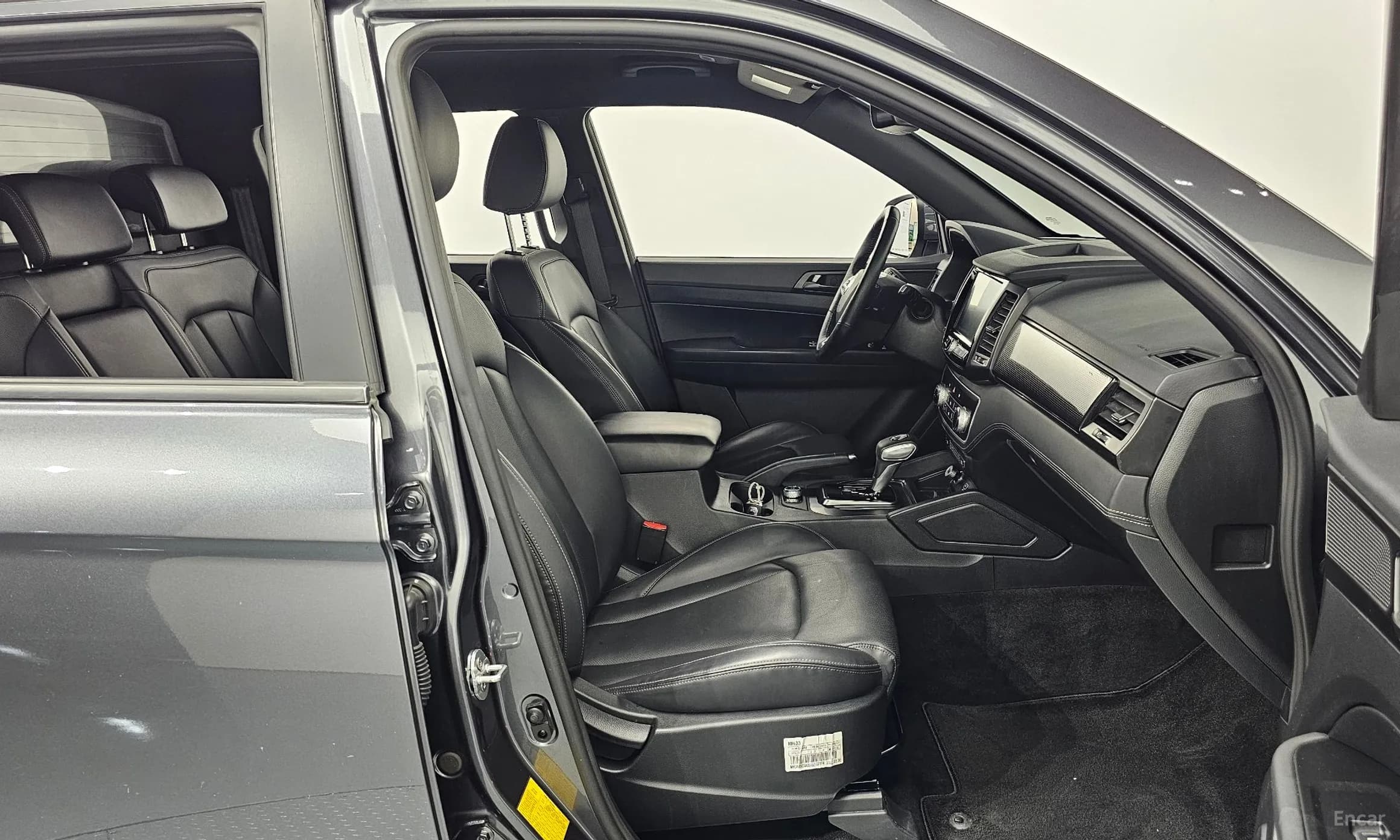 Rexton Sports Khan