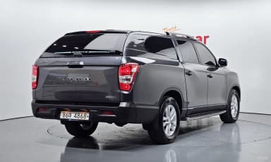 Rexton Sports Khan