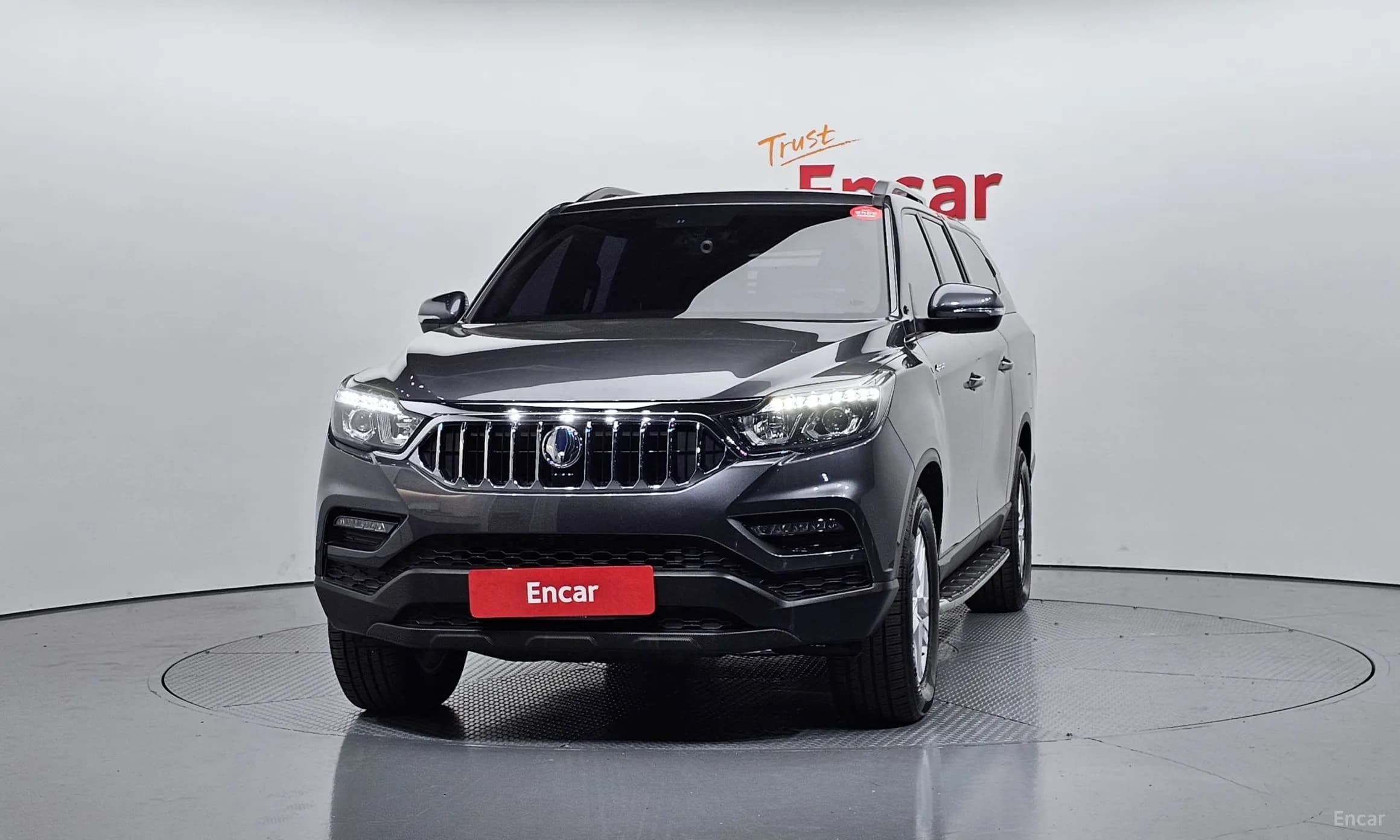 Rexton Sports Khan