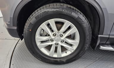 Rexton Sports Khan