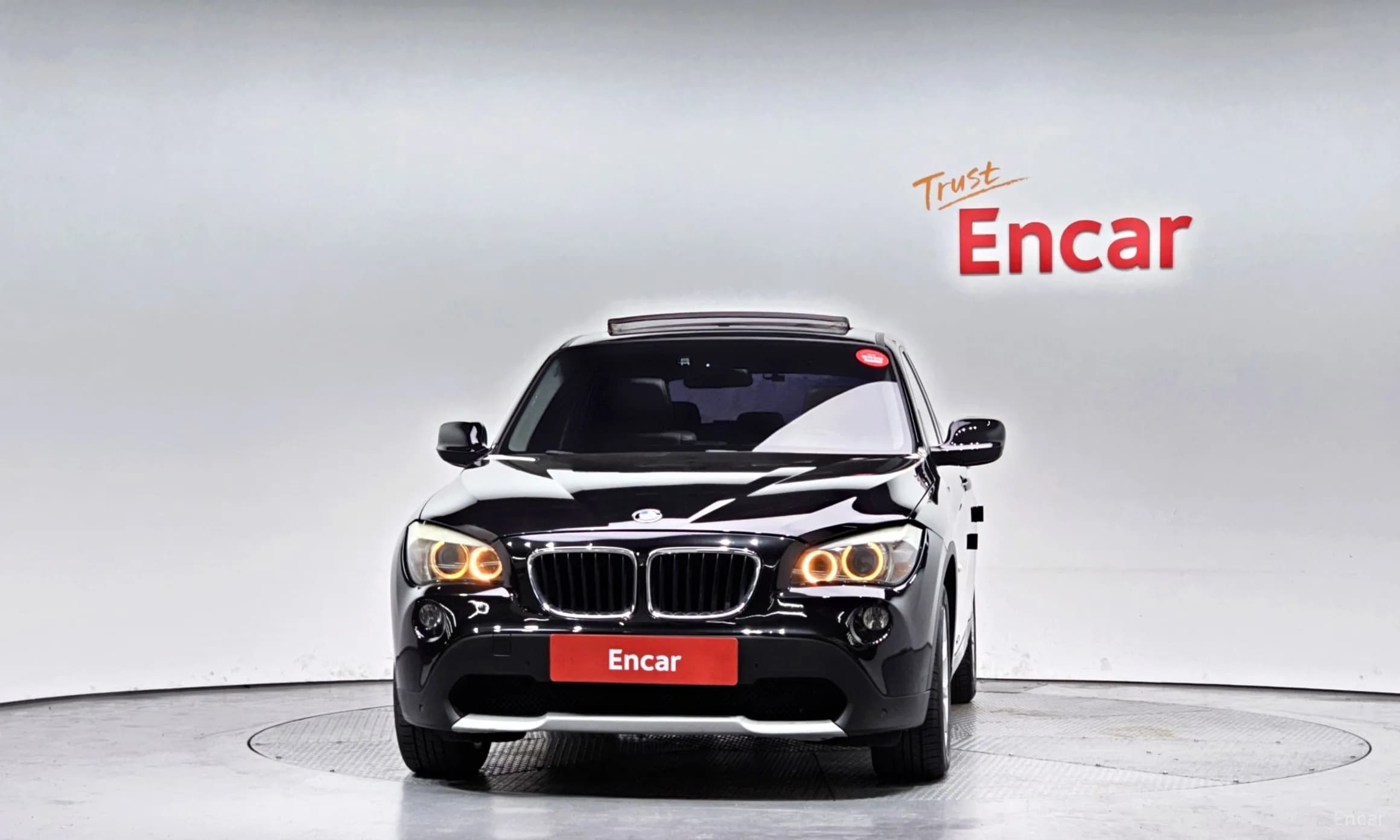 X1 (E84)