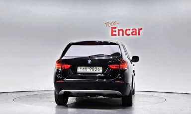 X1 (E84)