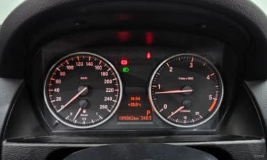 X1 (E84)