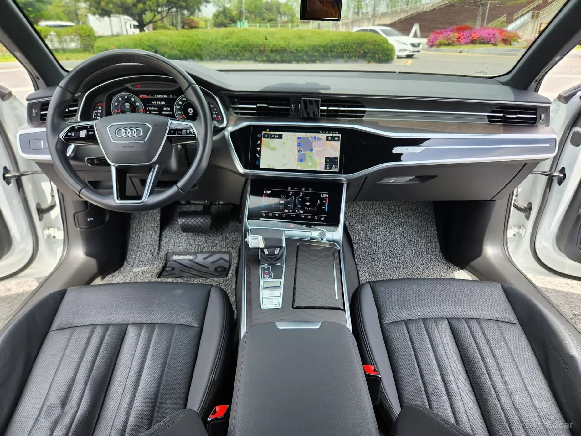 A6 (C8)