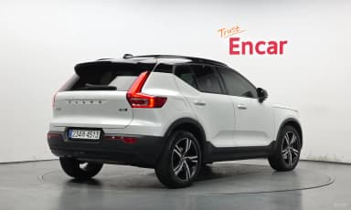 XC40