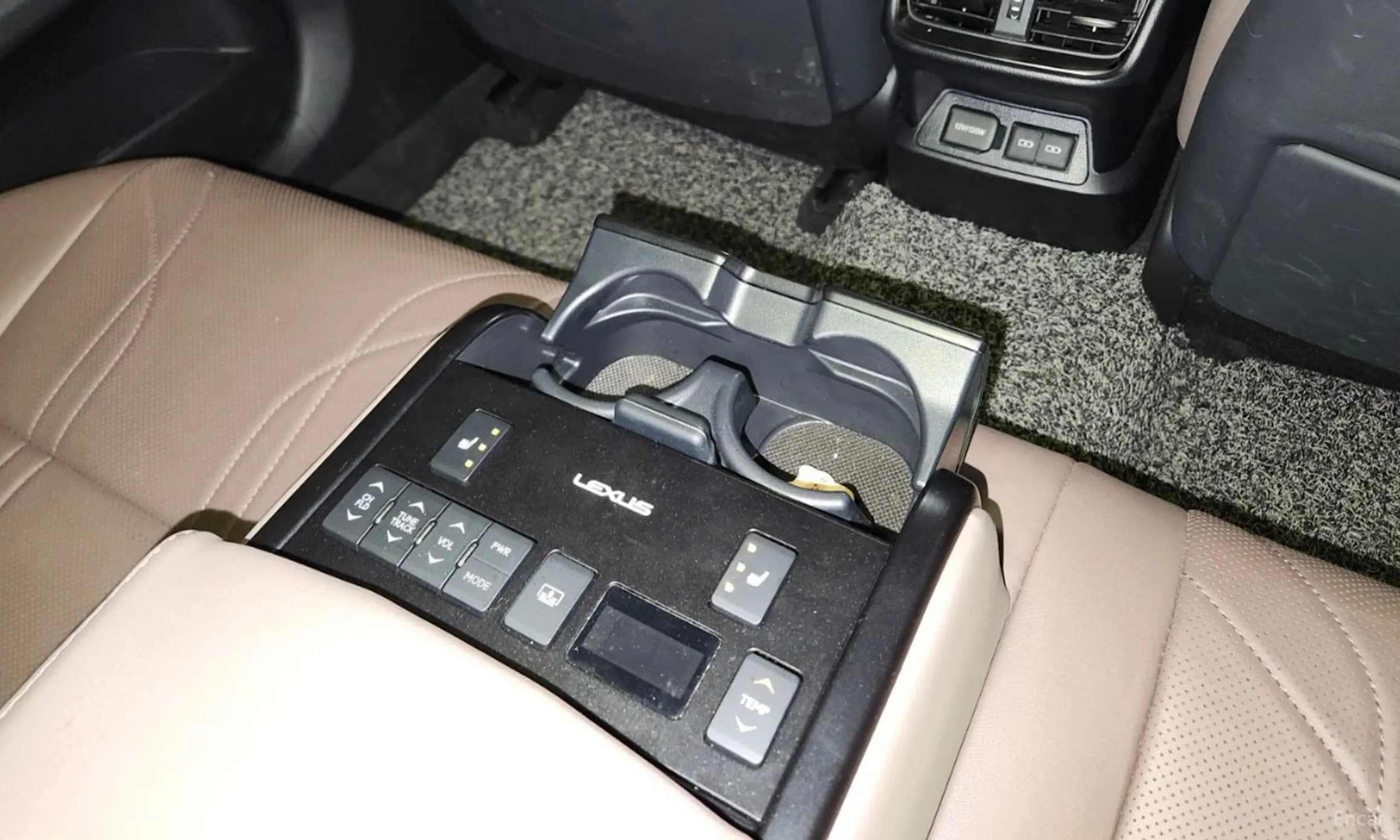 ES300h 7th Generation