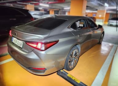 ES300h 7th Generation