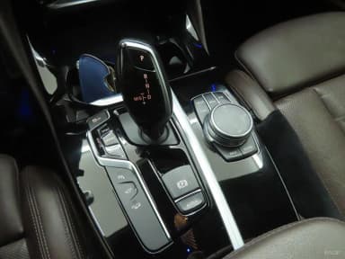X4 (G02)