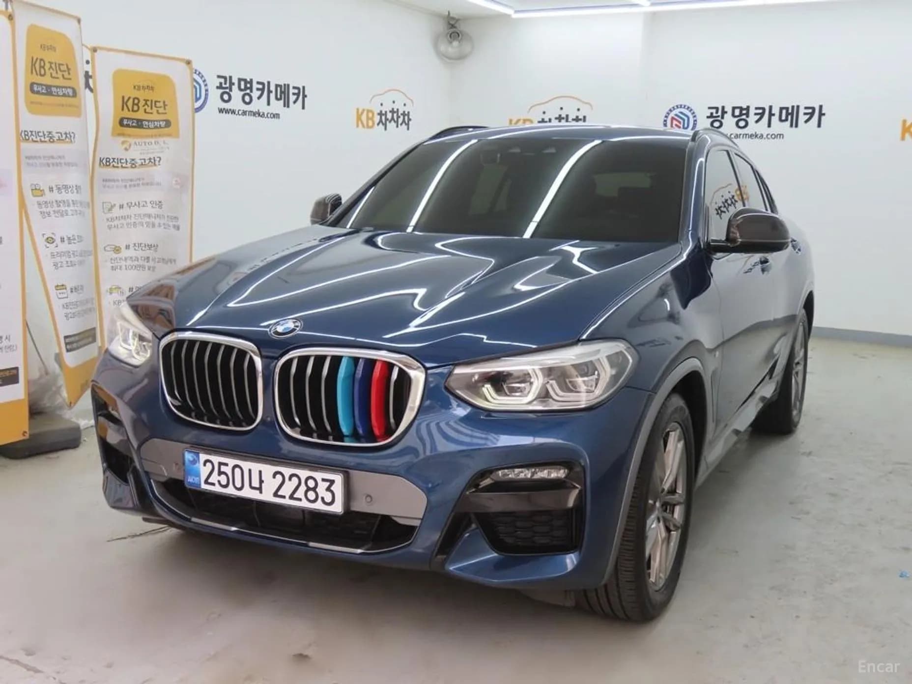 X4 (G02)