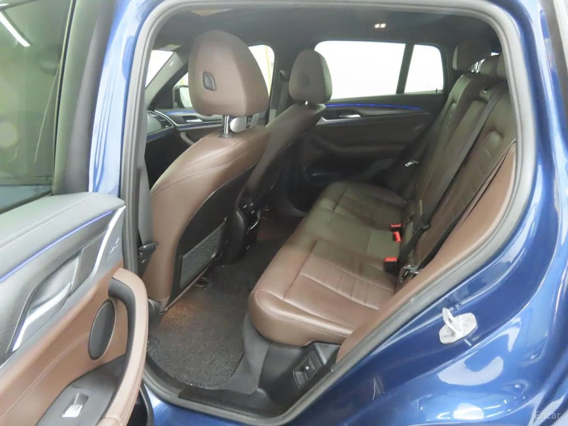 X4 (G02)