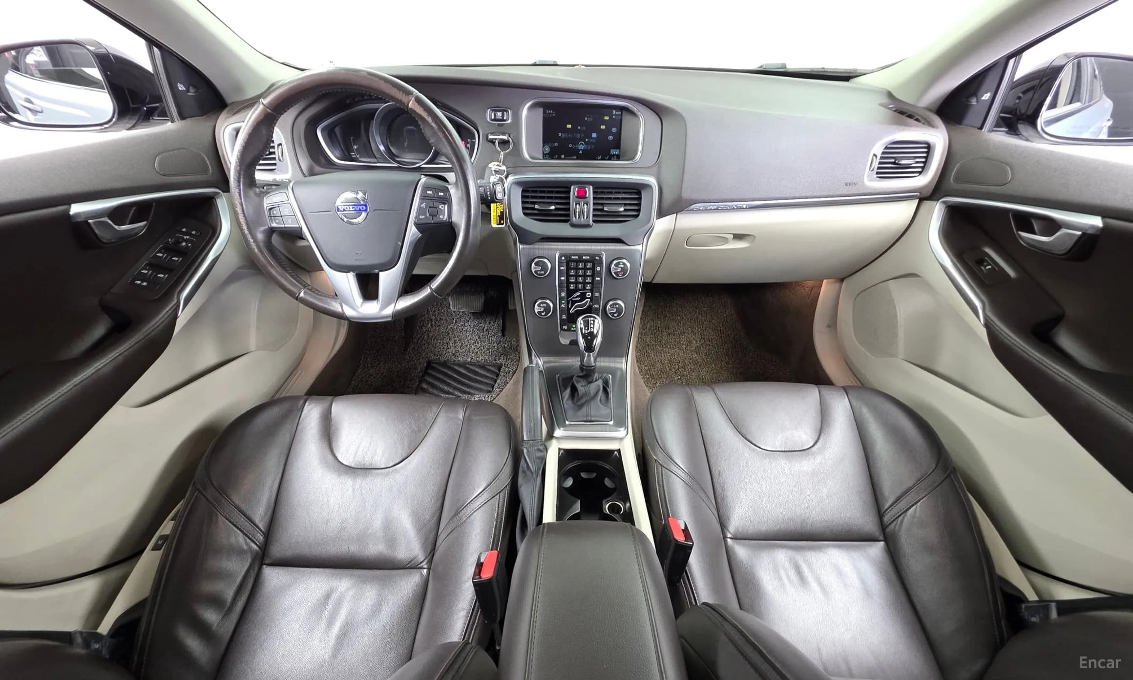 V40 Cross Country