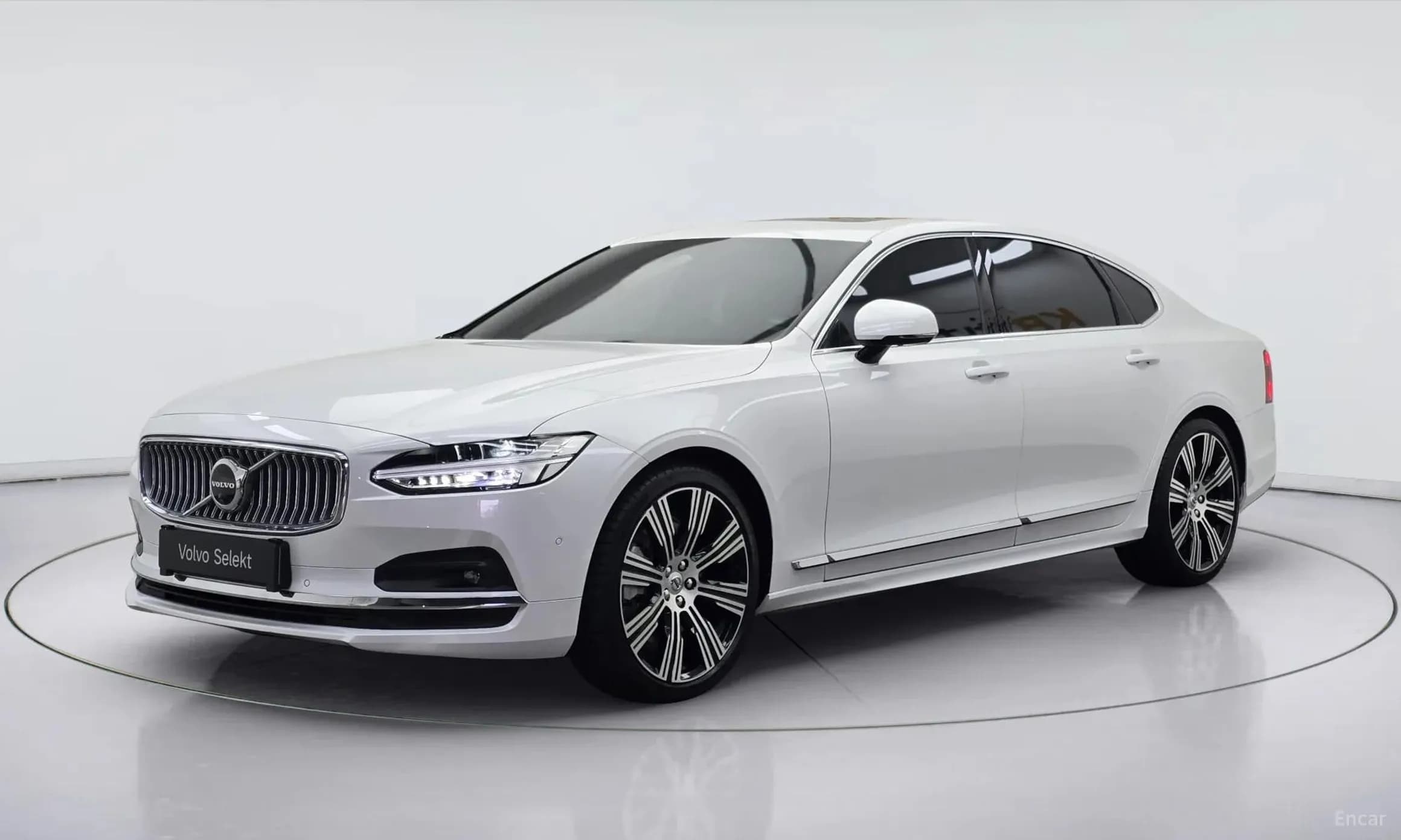 S90