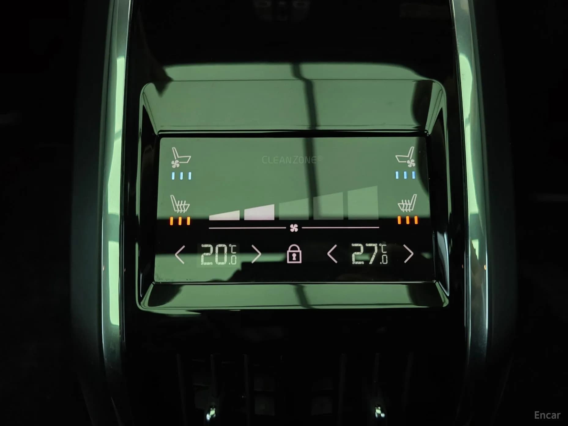S90